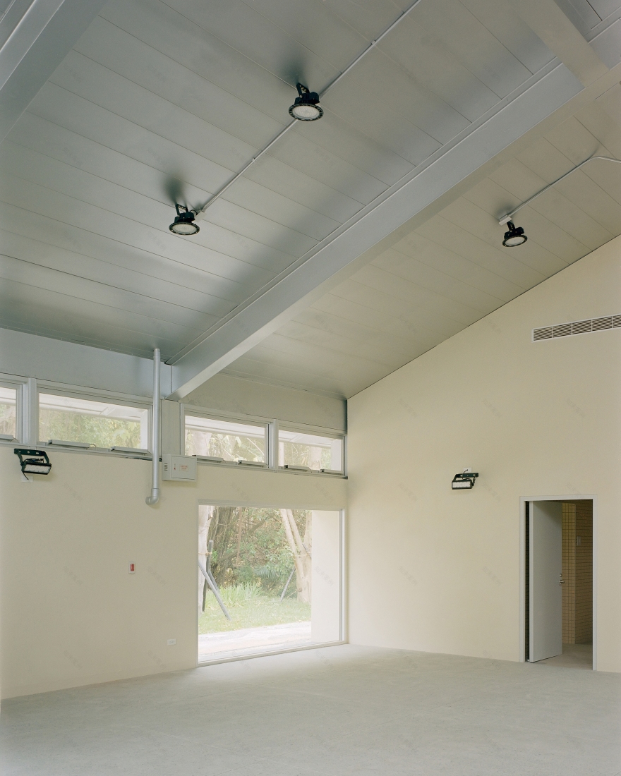 Hilltop House / Office Archipel-30