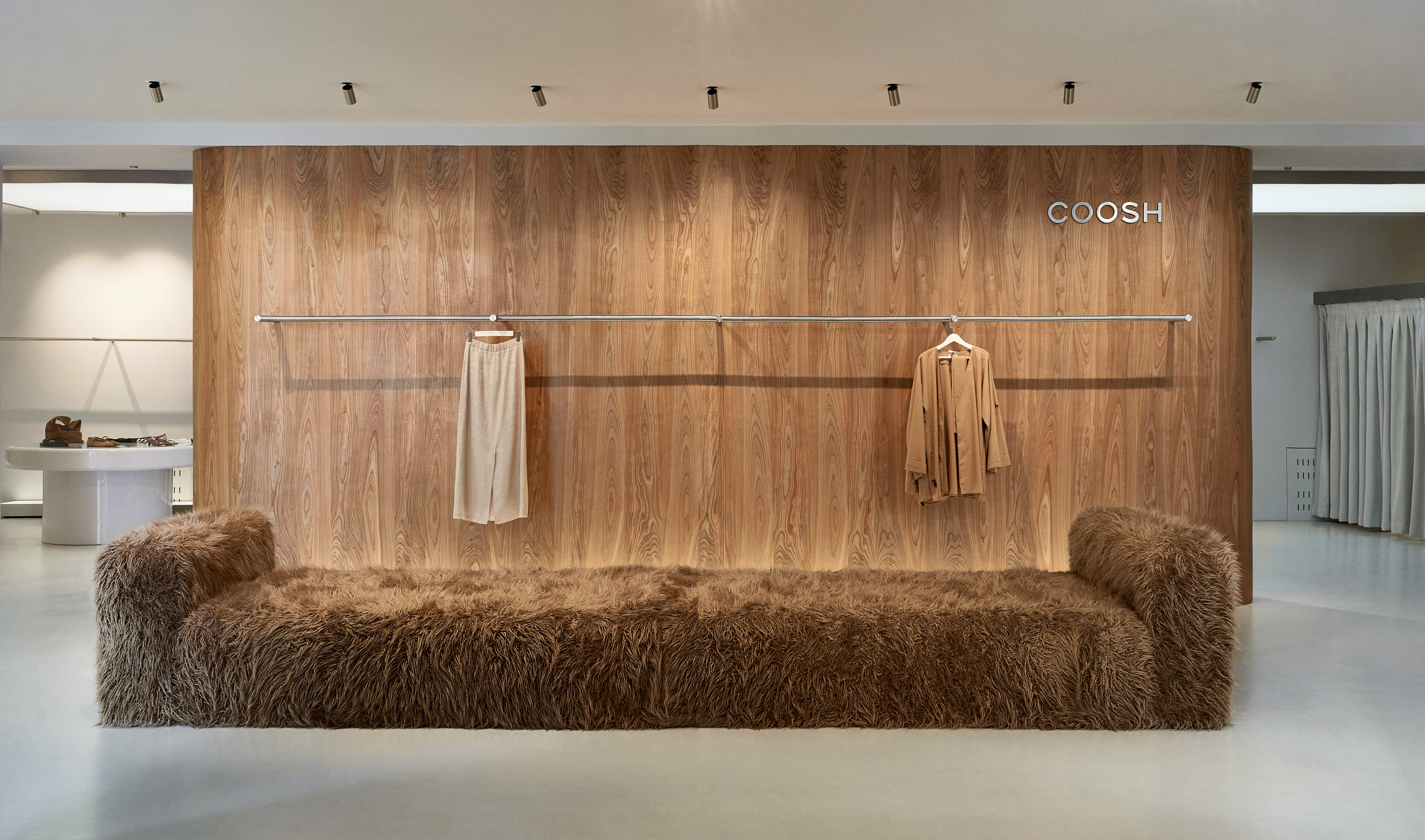 乌克兰服装品牌COOSH展厅丨乌克兰敖德萨丨Alexey Gulesha,Cyrill Verbych等-29