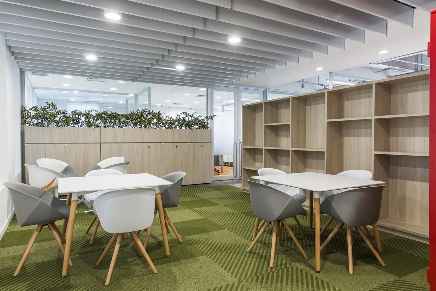 绿色环保的现代办公空间——Echoenergia 公司总部设计-4