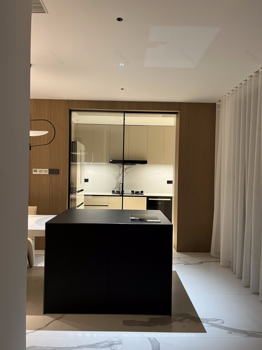 实景首发丨双餐厅、地台儿童房...用治愈系原木住宅给春日来信-135