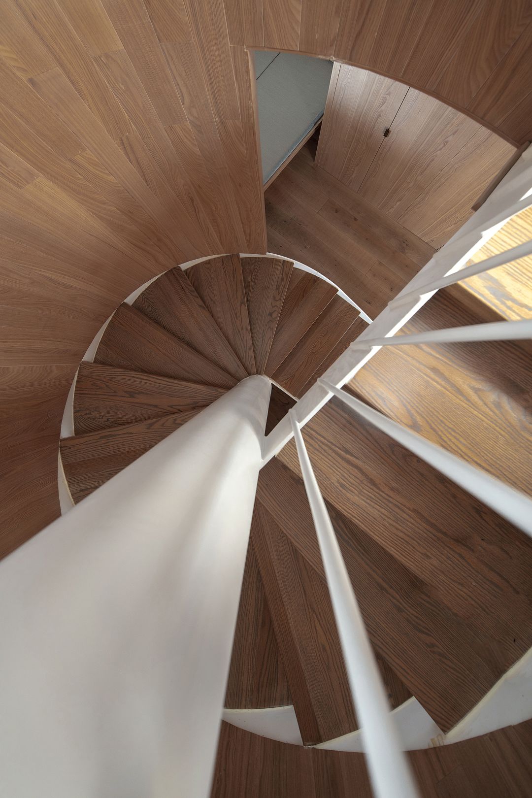 极简之中寓丰富情感，打造自由生活器皿-20