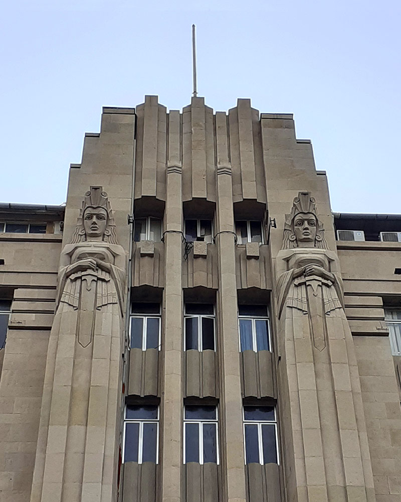 未明确提及单个项目名称,涉及Dhanraj Mahal等众多建筑丨印度丨印度留学归来的建筑师-37