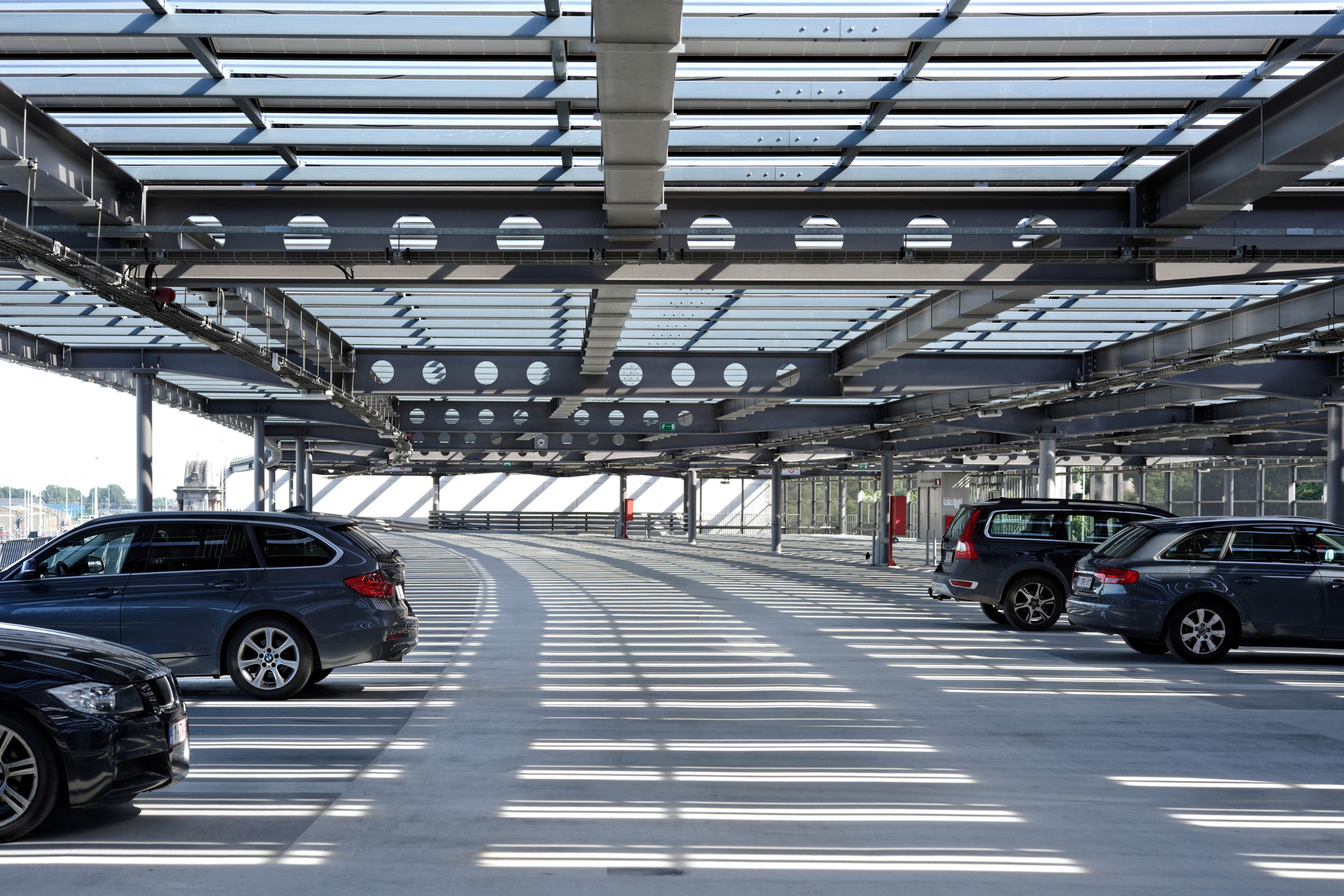 比利时奥斯坦德火车站翻新，海滨交通枢纽焕新颜-37