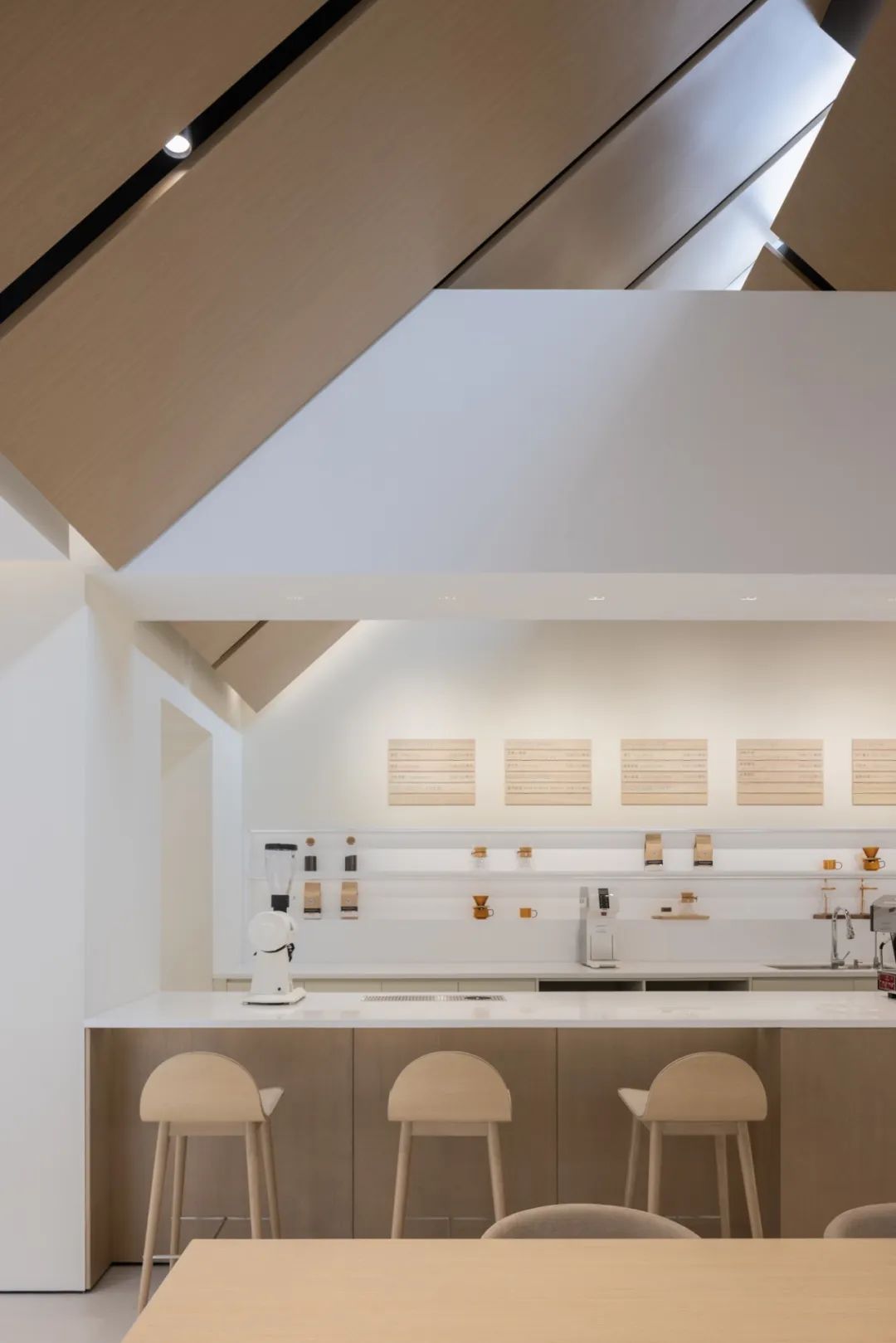 济南蔚来中心丨中国济南丨LUKSTUDIO芝作室-87