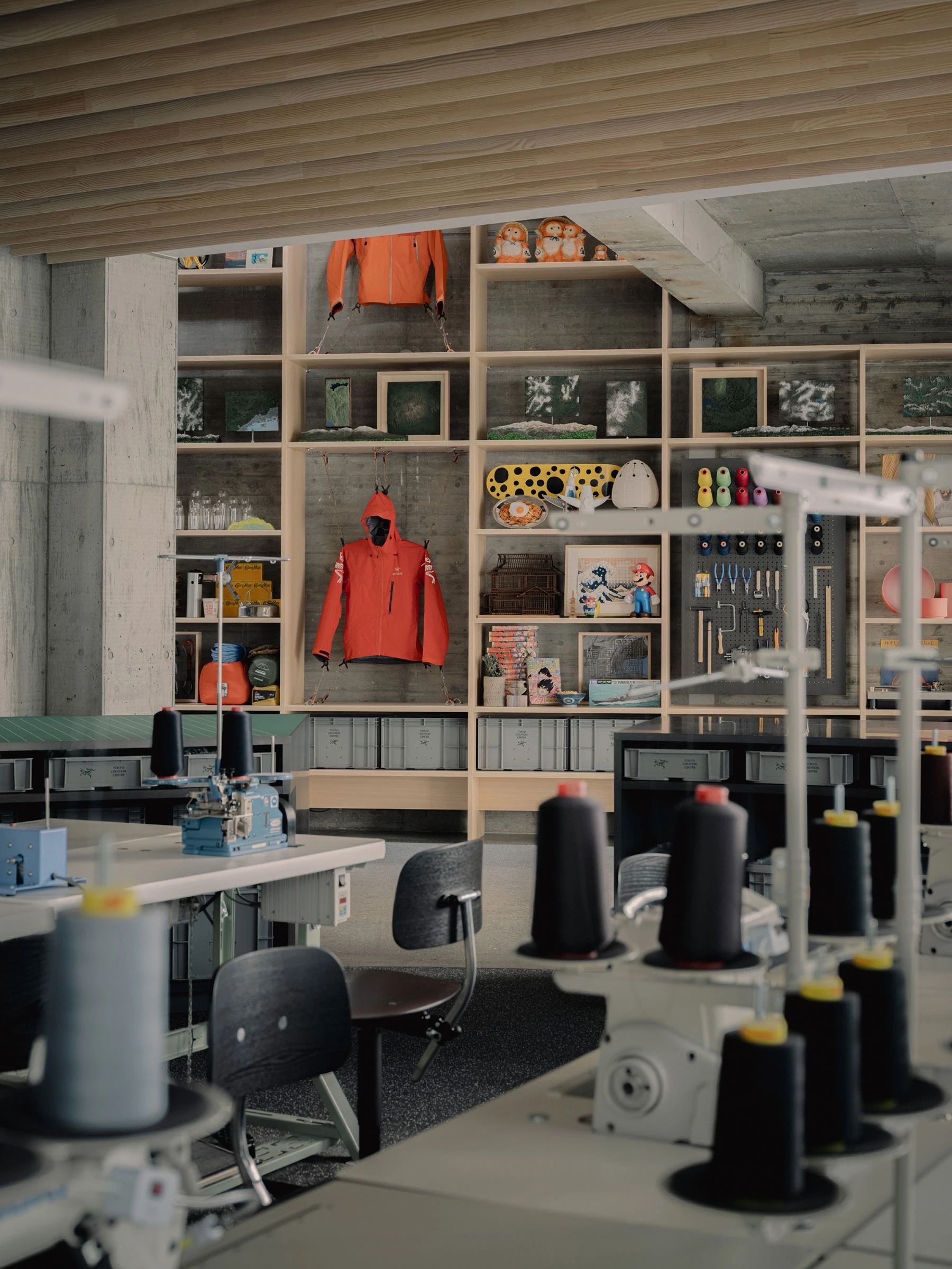 始祖鸟东京创作中心丨日本东京丨Torafu Architects-14