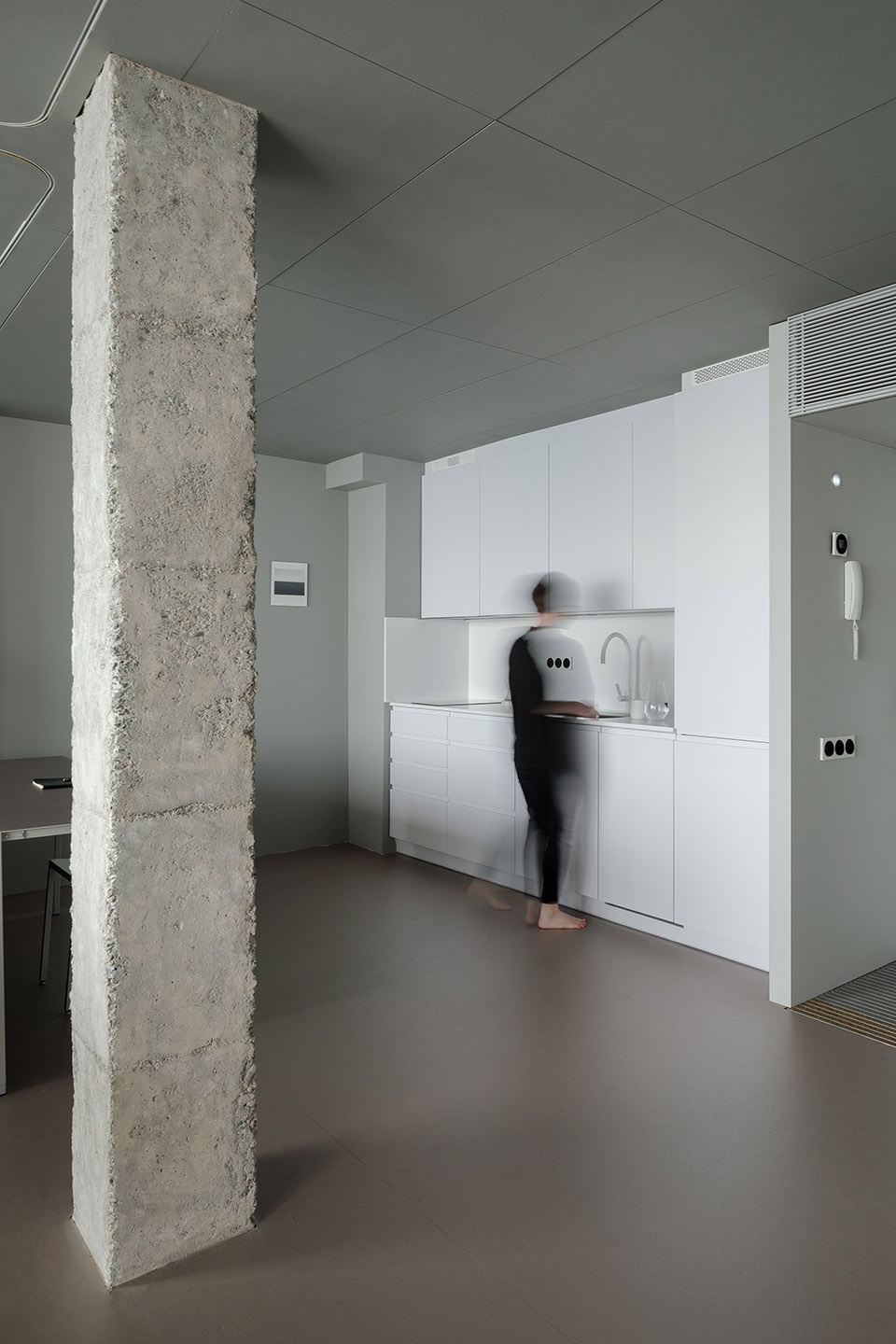 海景画框——西班牙 Torremuelle 公寓设计-14