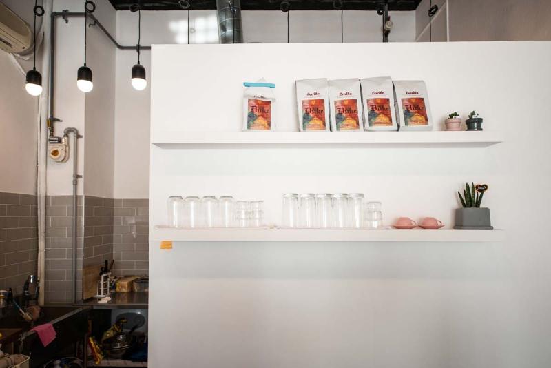 11 坪温馨咖啡馆设计 | 极简风打造舒适空间-10