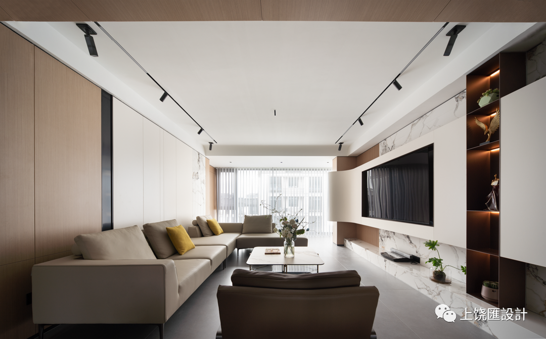 奶油白与原木色居住空间设计丨红石空间设计-7