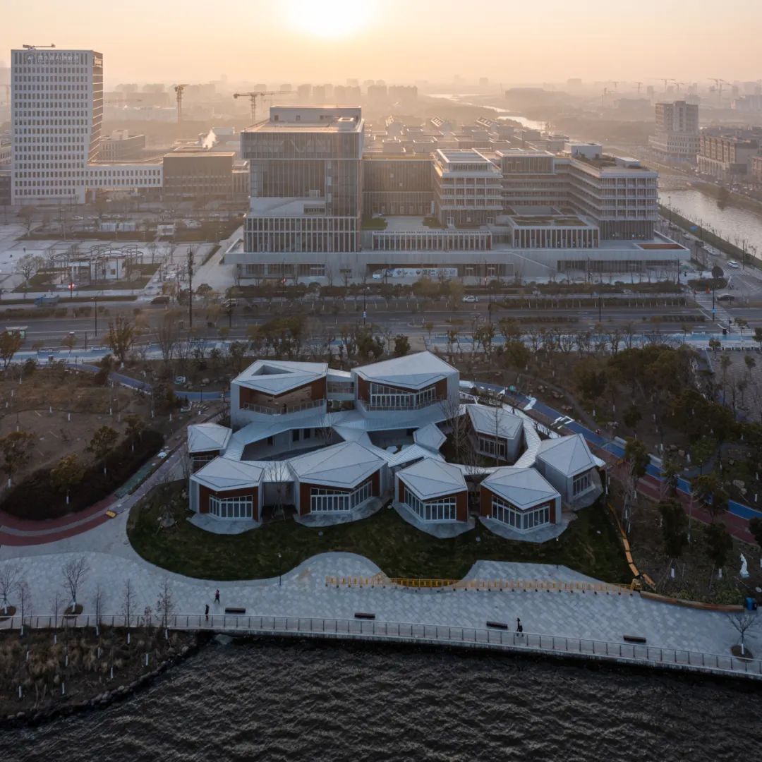 上海国际汽车城科技创新港B地块丨中国上海丨Atelier Z+建筑设计工作室-16