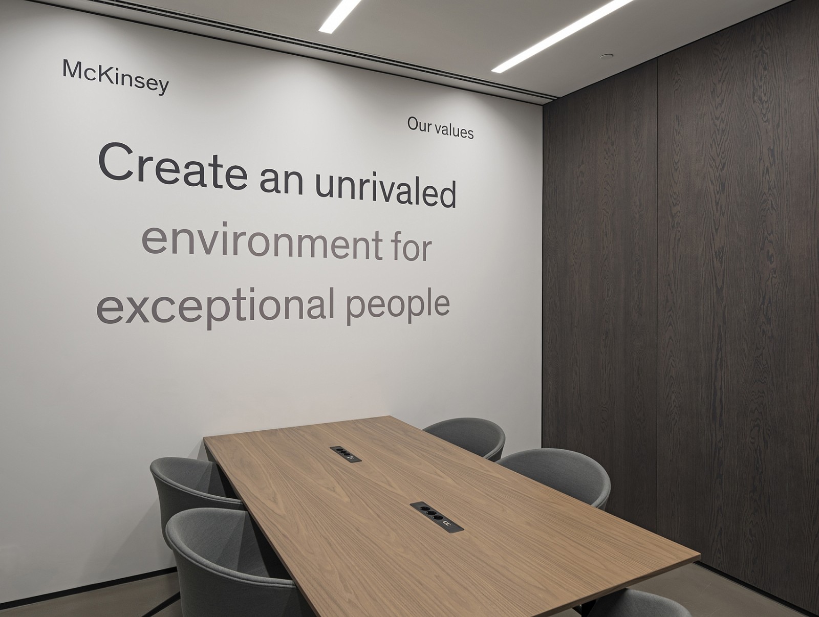 Office / Graphic layer-3