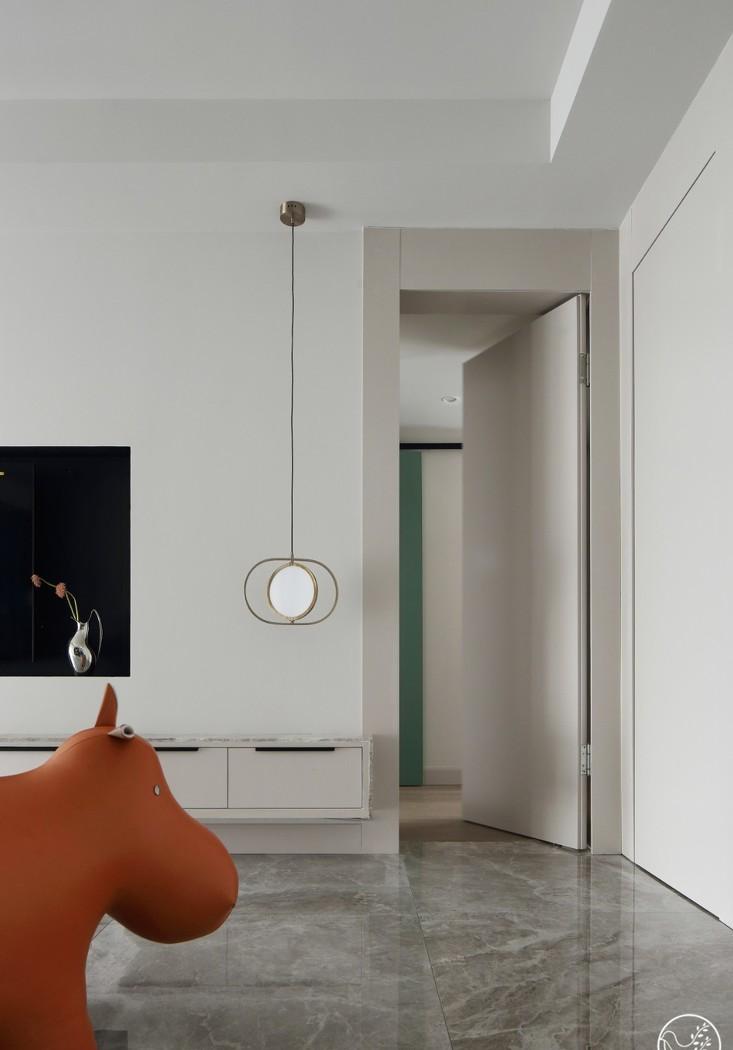 融合浪漫与实用的现代家居设计-13