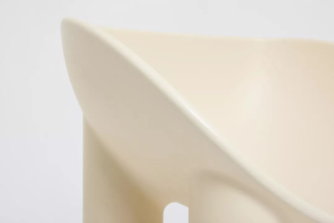 多学科设计大师 Faye Toogood 的手工实验艺术-5