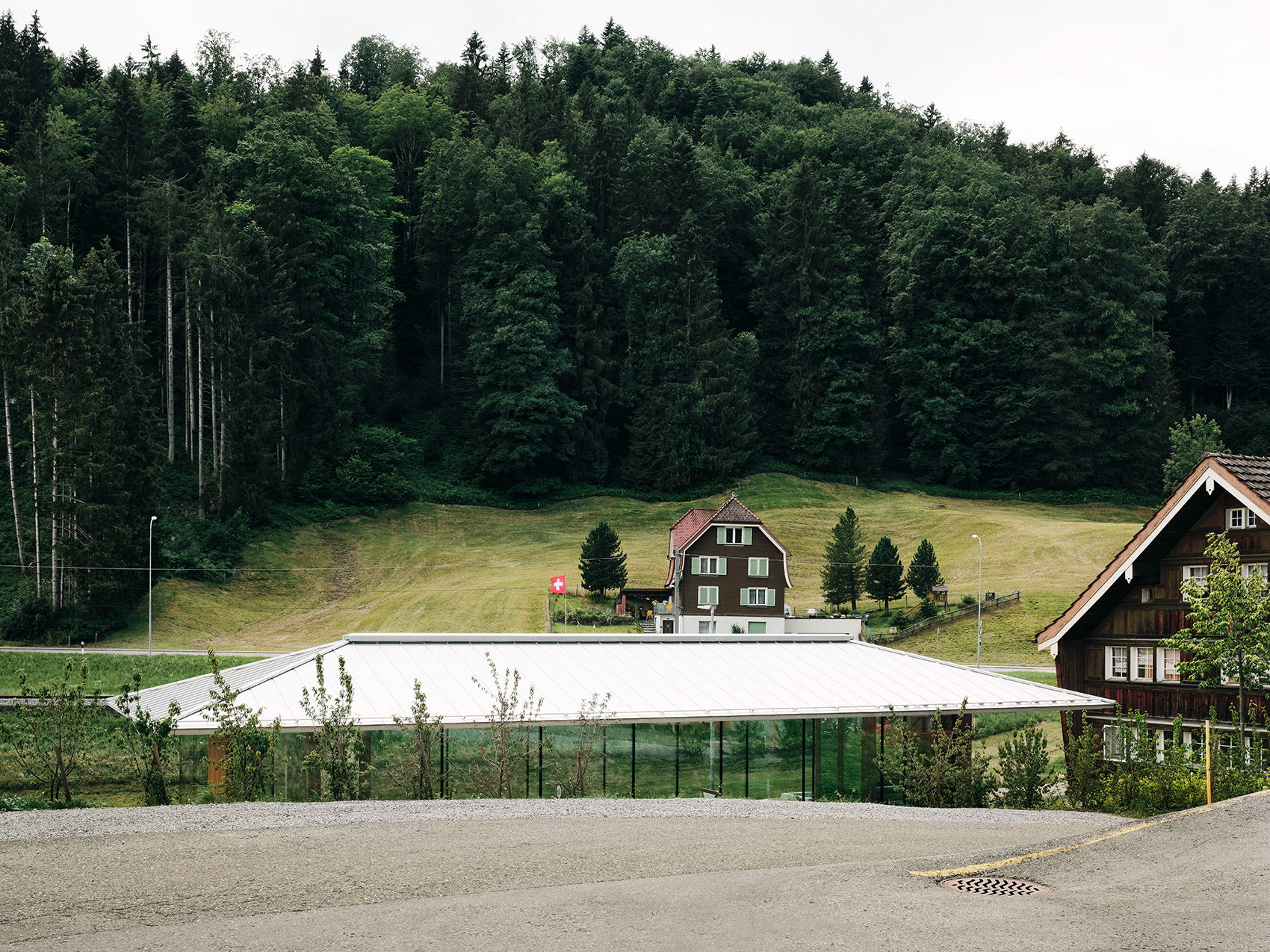 瓦尔德施塔特展馆丨瑞士丨Marazzi Reinhardt-7