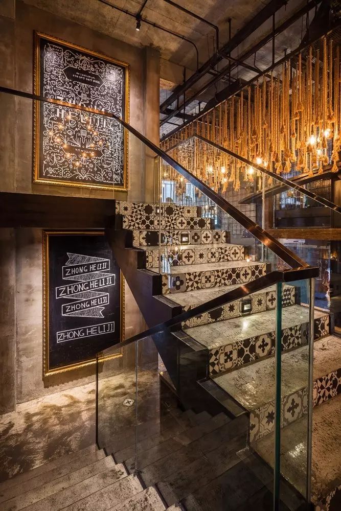 众合里记潮牛火锅——工业风与潮汕美食的完美融合-33