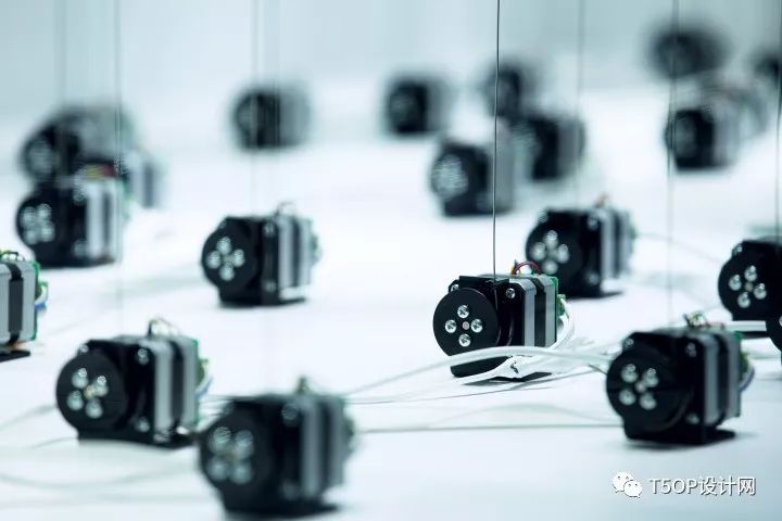 2018年东京Issey Miyake夏季橱窗设计-7