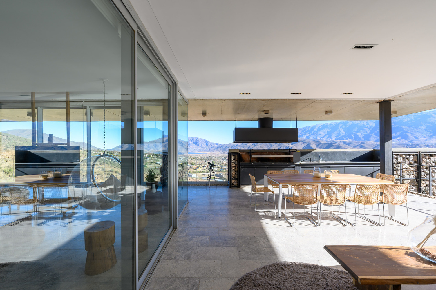 Seba House · 悬浮的木质立方体-34