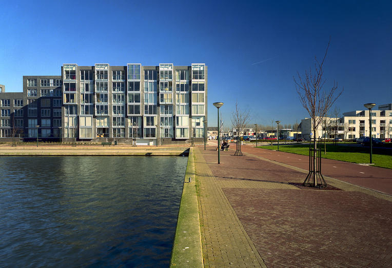 德西雷嫩,布雷达市布根奥松镇(注:Bergen op Zoom一般意译为布根奥松,它是荷兰北布拉班特省的一个市镇;由于De Sirenen可能是特定的地点、建筑等名称,缺乏更多背景下只能音译为德西雷嫩 ) 丨荷兰-13