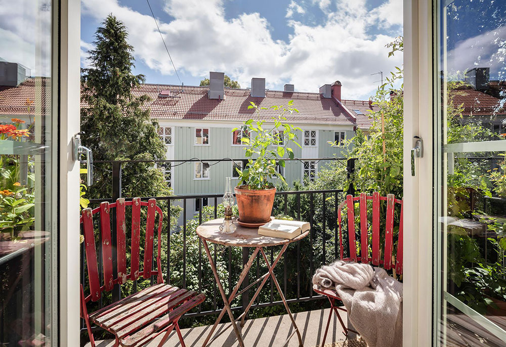 哥德堡红色沙发公寓 | 独特阁楼设计与空间利用-37