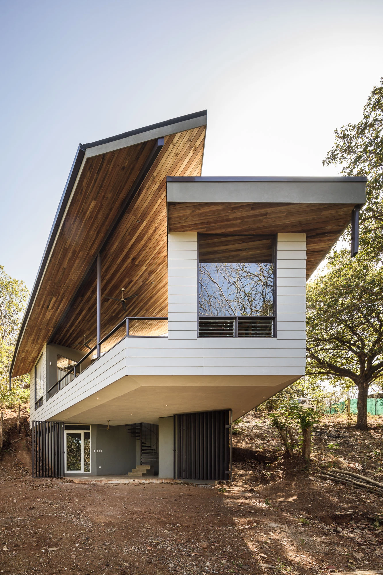 悬浮叶屋 · 绿色走廊中的生态住宅-16