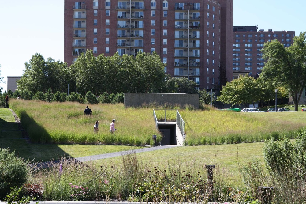 Walker Art Center<br>Minneapolis - Inside Outside-31