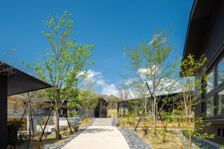 町田药师池公园“四季彩之森”游客中心丨日本-17