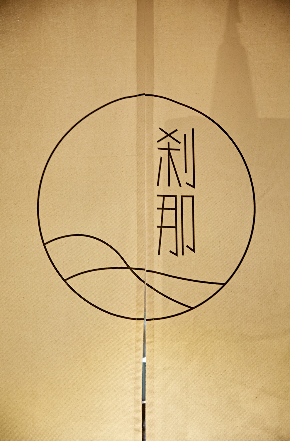 高级现代公寓，极简艺术与功能的完美融合-19