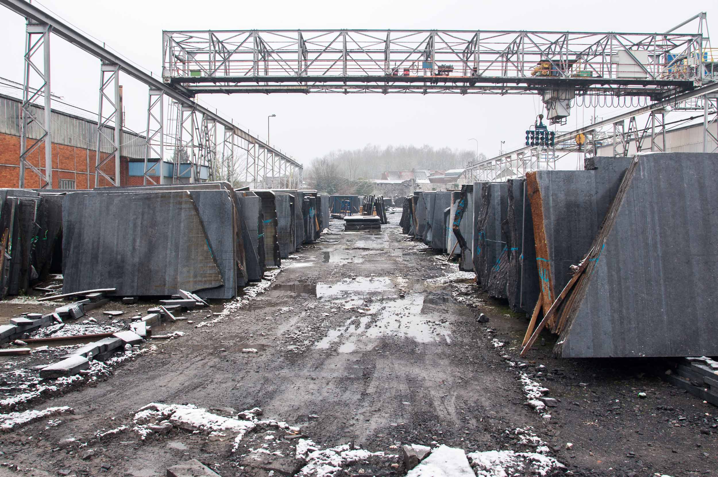 采石场·朱利安·卡雷德罗

注：Julien Carretero 一般是人名，按常见音译规则翻译为朱利安·卡雷德罗；Quarry 常见释义为采石场，若此处有特定含义，但因缺乏更多背景信息暂按常见义翻译 丨比利时埃诺-35