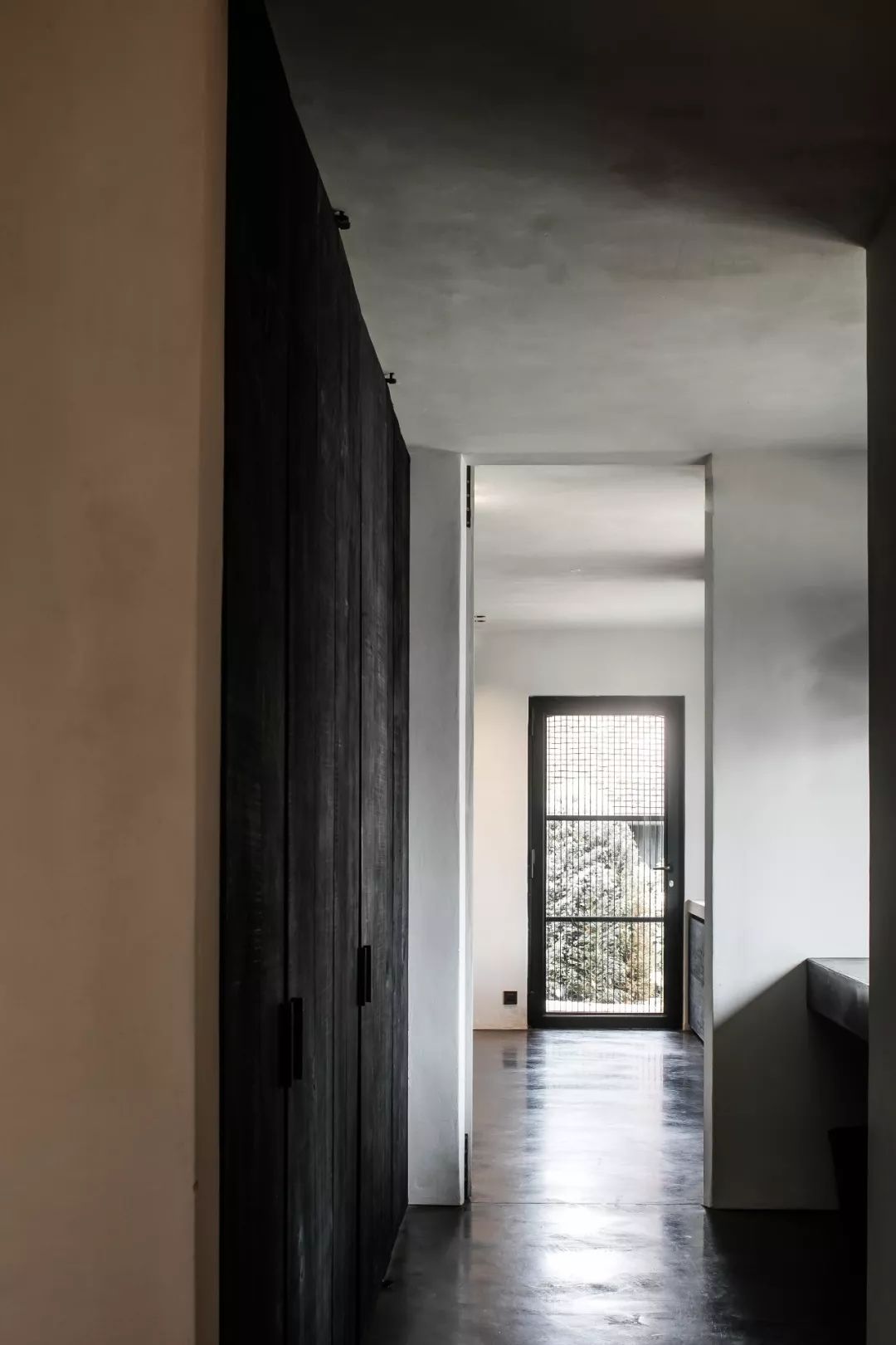 比利时 Benoit Viaene 打造内敛朴素公寓设计-17