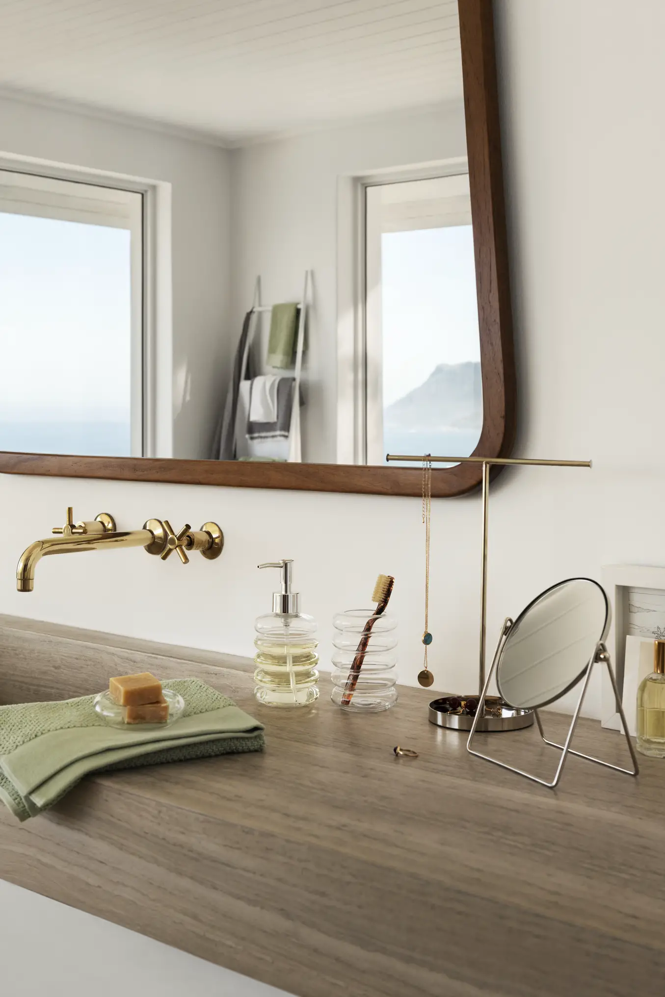 H&M Home 2020 春夏新品 | 海滨美宅的环保现代风-11