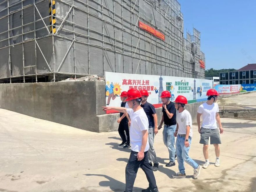 【企业动态】公司领导深入项目建设一线调研慰问-13
