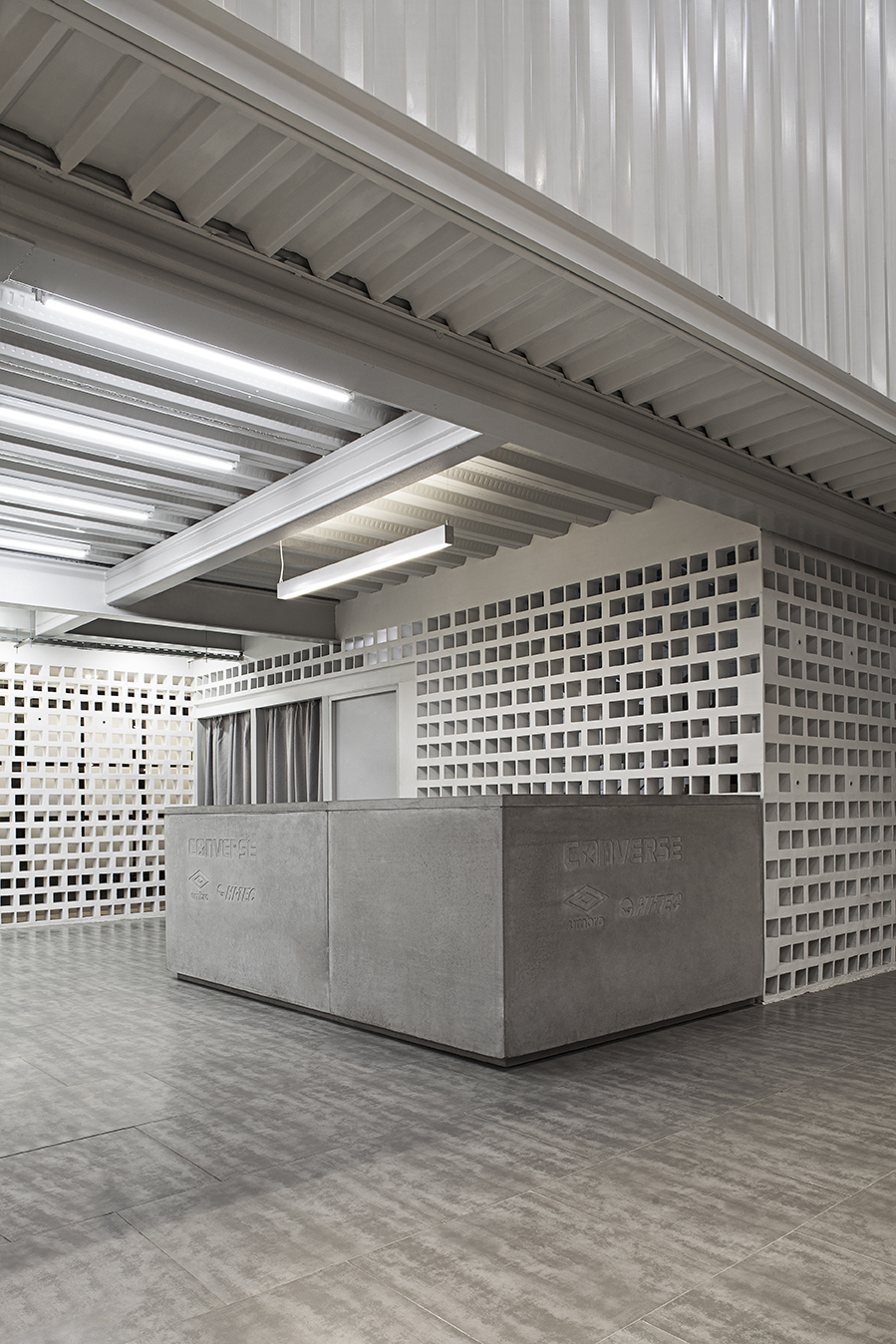 Converse Outlet Shop | 颠覆传统的零售空间设计-13