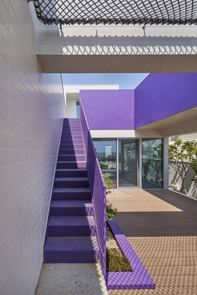 Square House · 漂浮的度假胜地-16