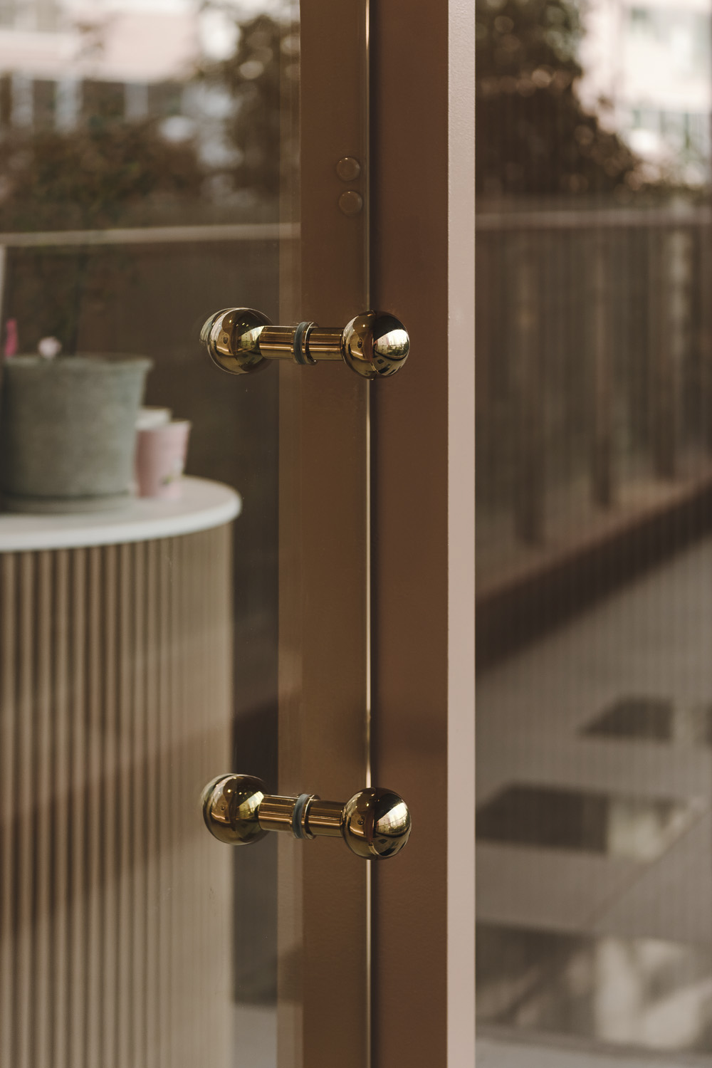 10 坪现代皮肤管理店的极简设计魅力-21