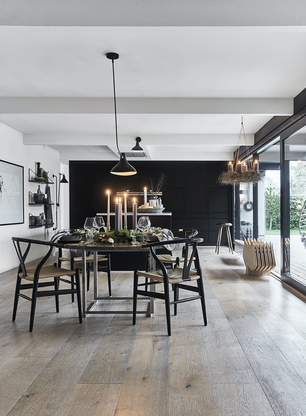 CHRISTMAS IN CLOSE  WITH NATURE: DANISH STYLIST’S COZY AND FESTIVE COTTAGE-6