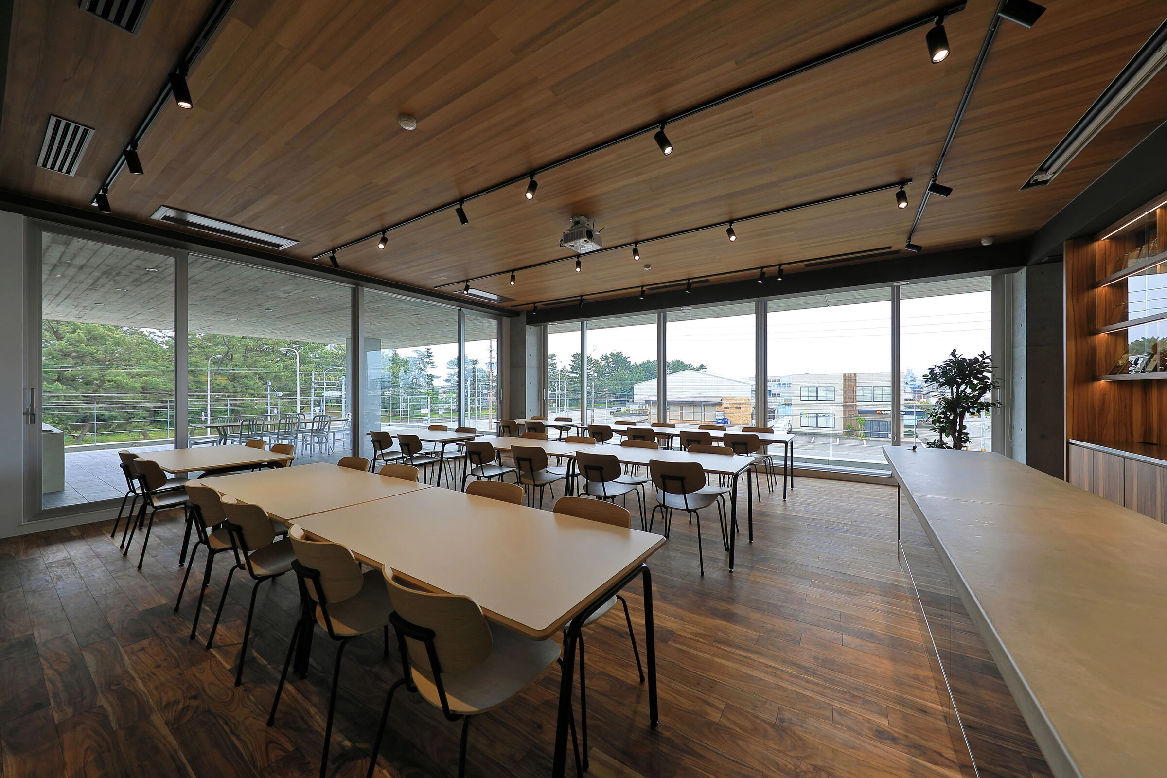 东京海上日动保险代理处新办公楼丨日本宫崎丨TAKESHI ISHIODORI ARCHITECTURE-30