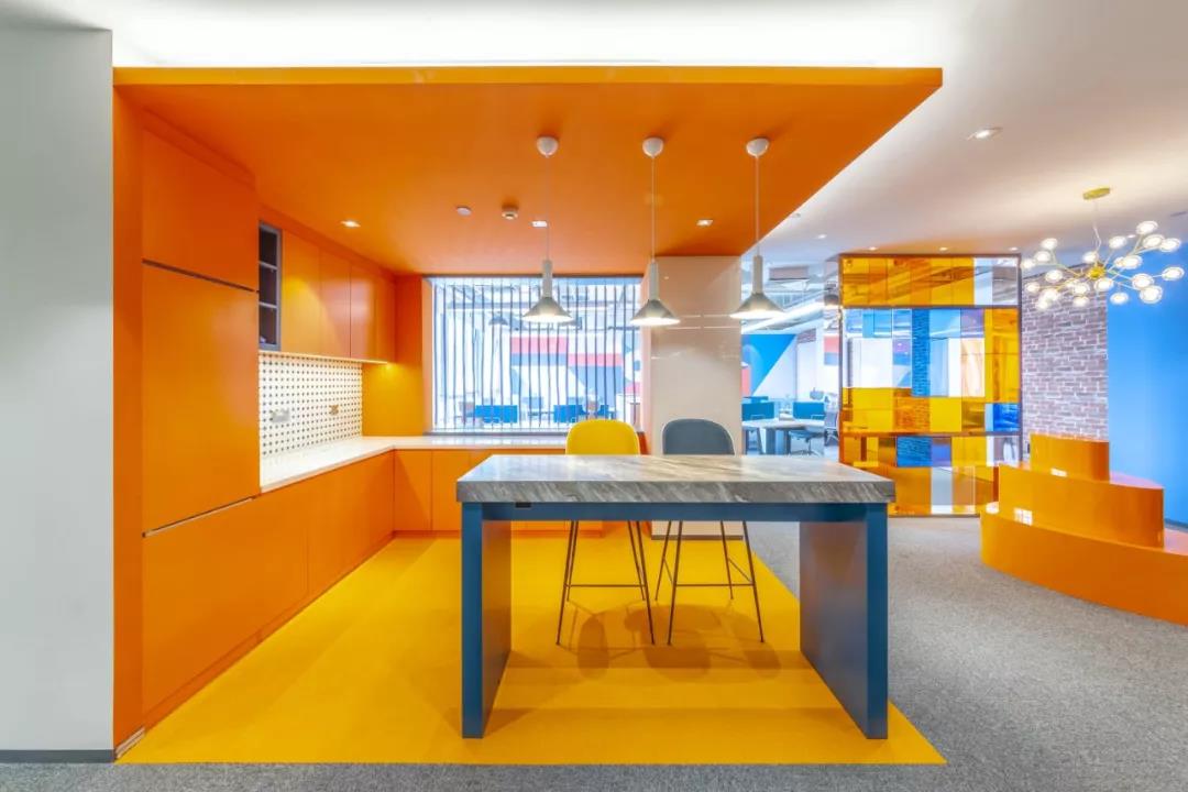 中山广场SOHO蓝橙办公室-17