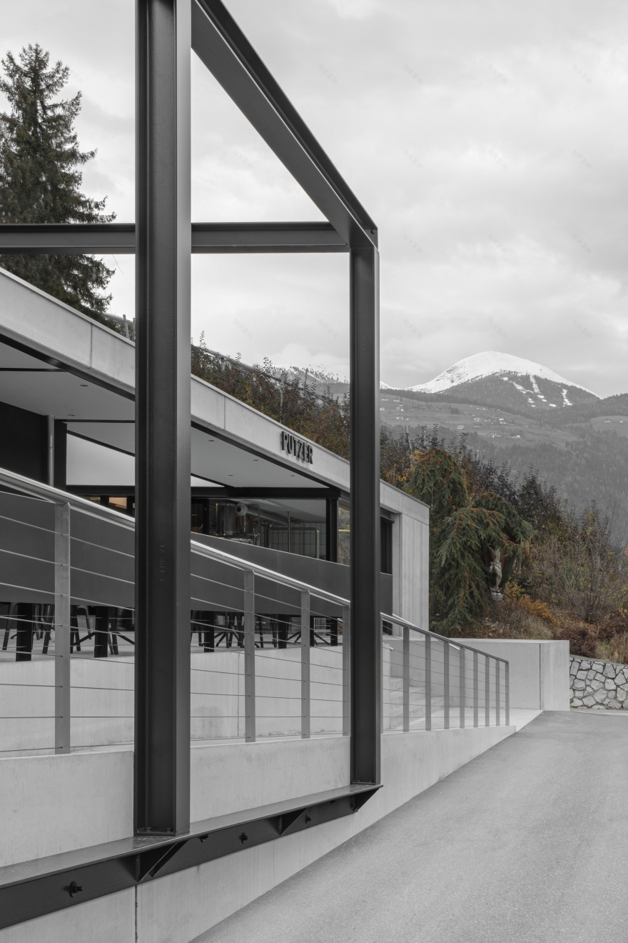 Putzer Restaurant & Hotel Renovation / Markus Hinteregger + Elias Lahner-35