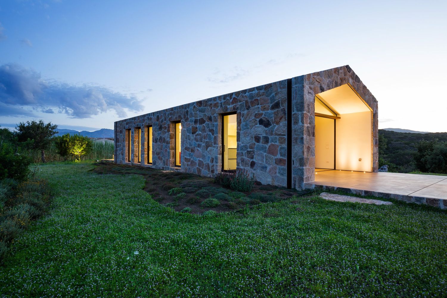 撒丁岛石屋的现代诠释-32