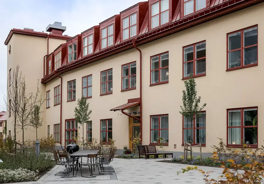 30 年代瑞典建筑中的温馨灰色家庭复式公寓-19