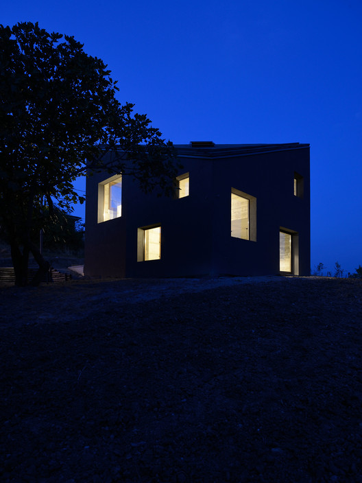 意大利山间度假屋,开放式空间与自然景观完美融合-34