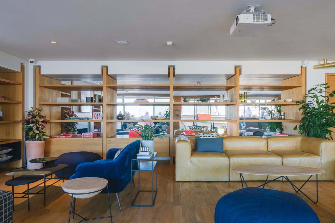 WeWork 办公室：老建筑内的华丽空间-18