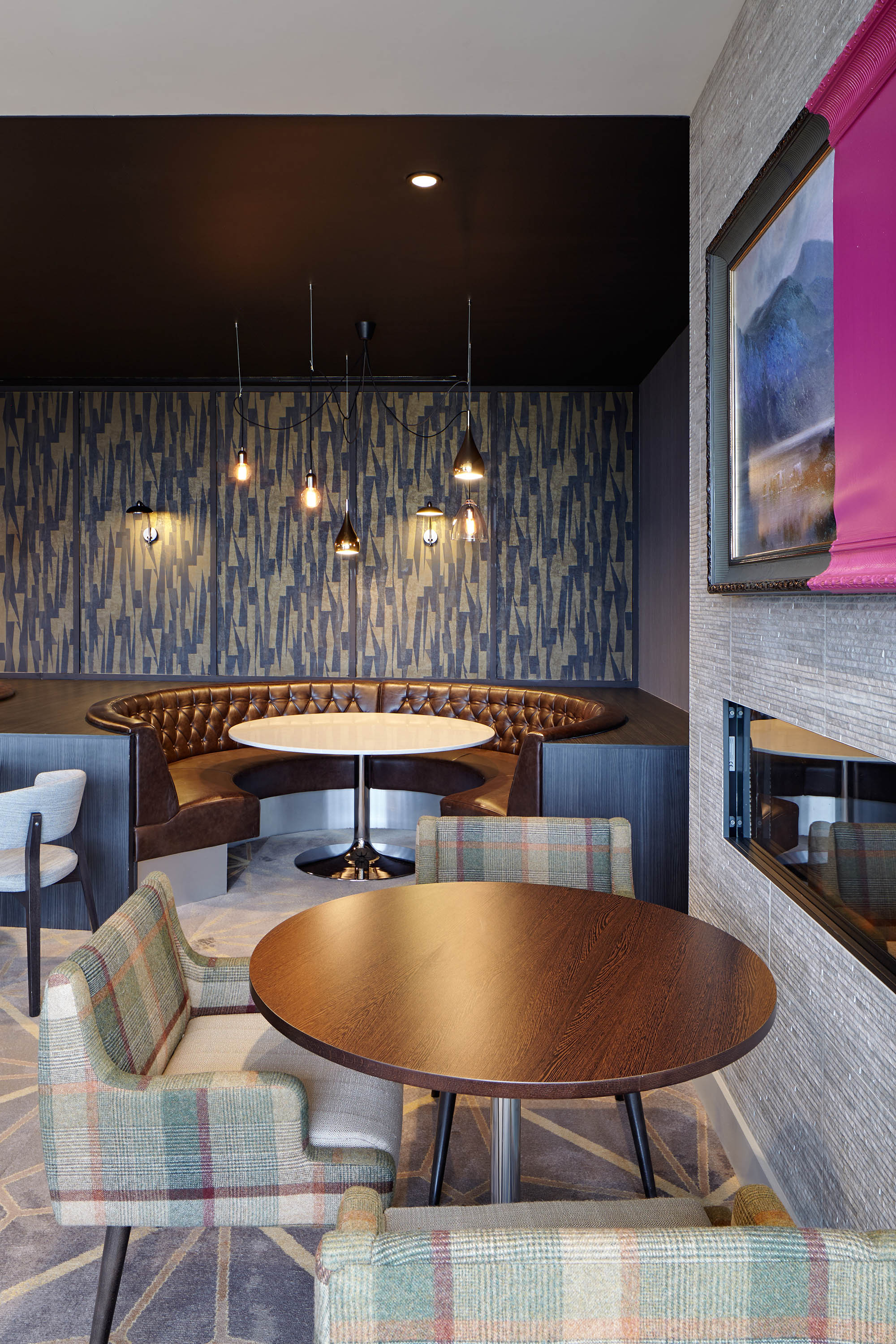 
						jQuery(document).ready(function() {
							jQuery("a[rel^='prettyPhoto']").prettyPhoto({
								social_tools : false,
								show_title : false
							});
						});
					-8