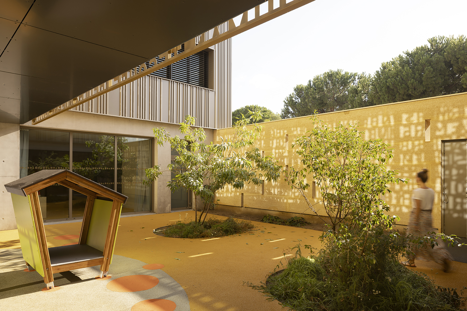 雅克·希拉克学校与体育馆-37