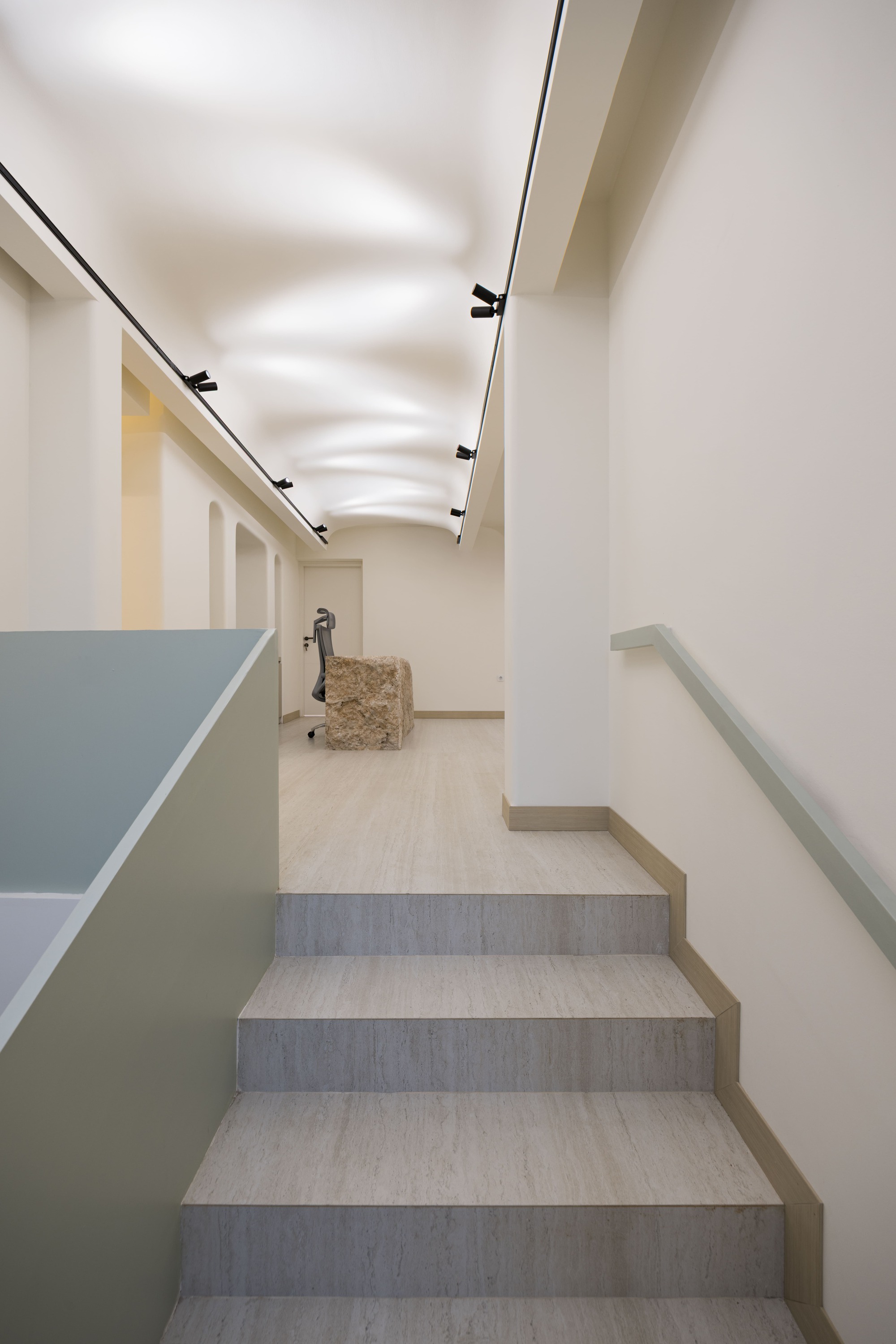 纳法斯·诺（新呼吸）诊所丨伊朗丨Event office-28