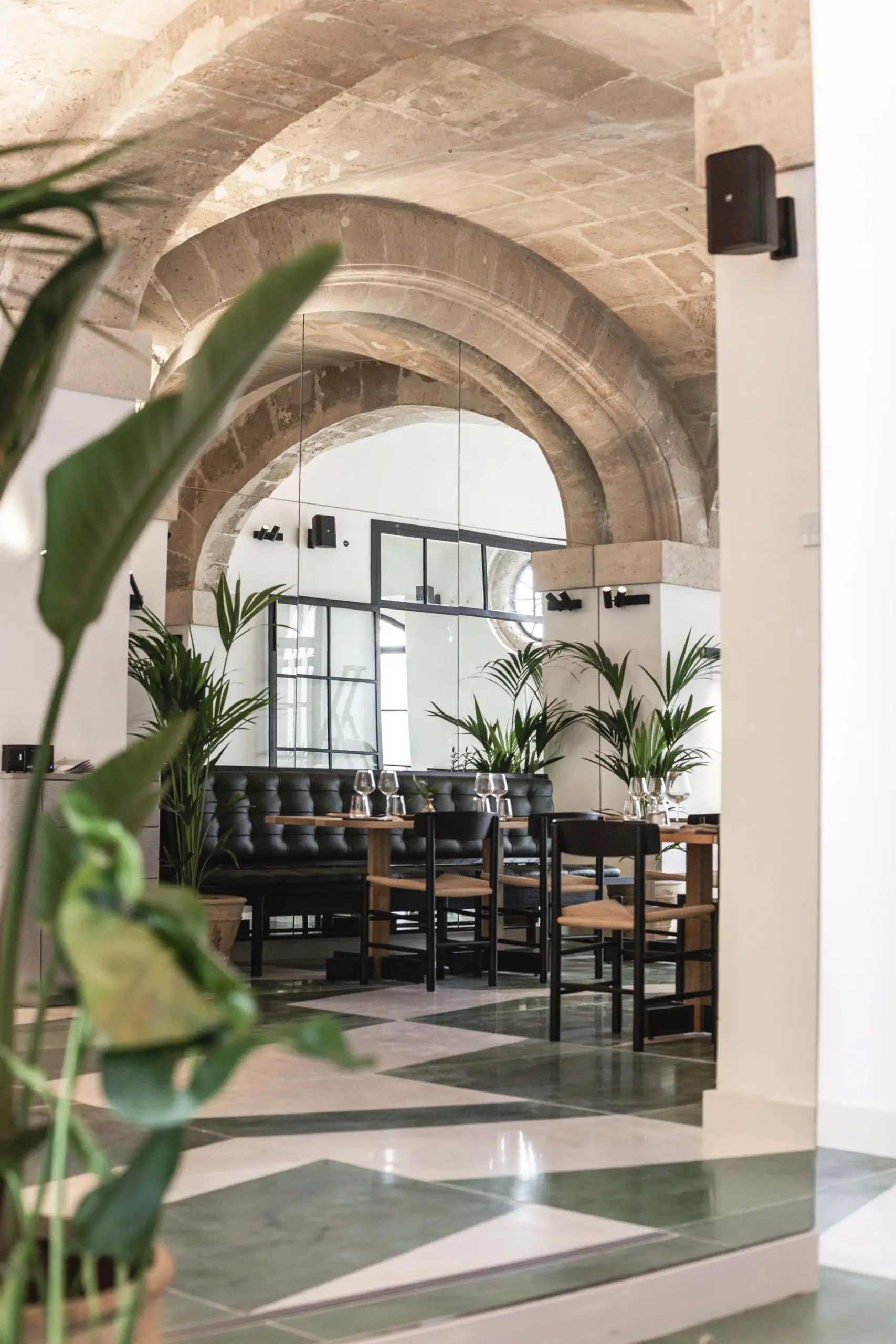 古韵绿意 | 西班牙古肥皂厂改建酒店设计-20