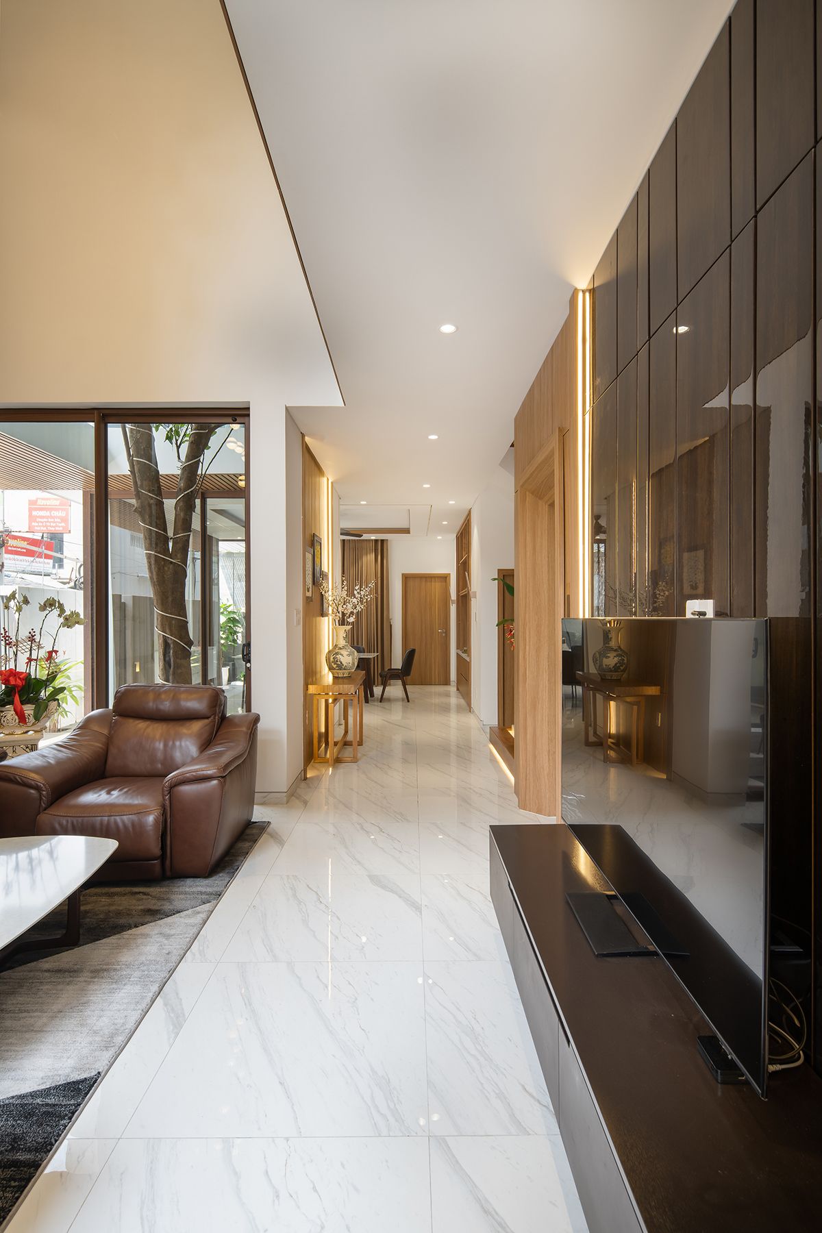 现代绿色环保的越南 Step House 设计-14