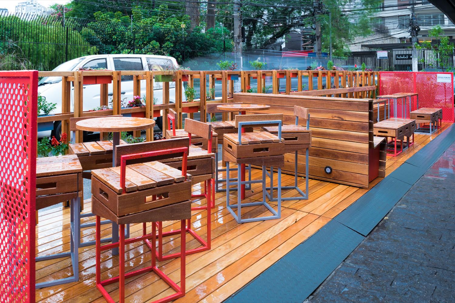 桑坦德街边停车位-2