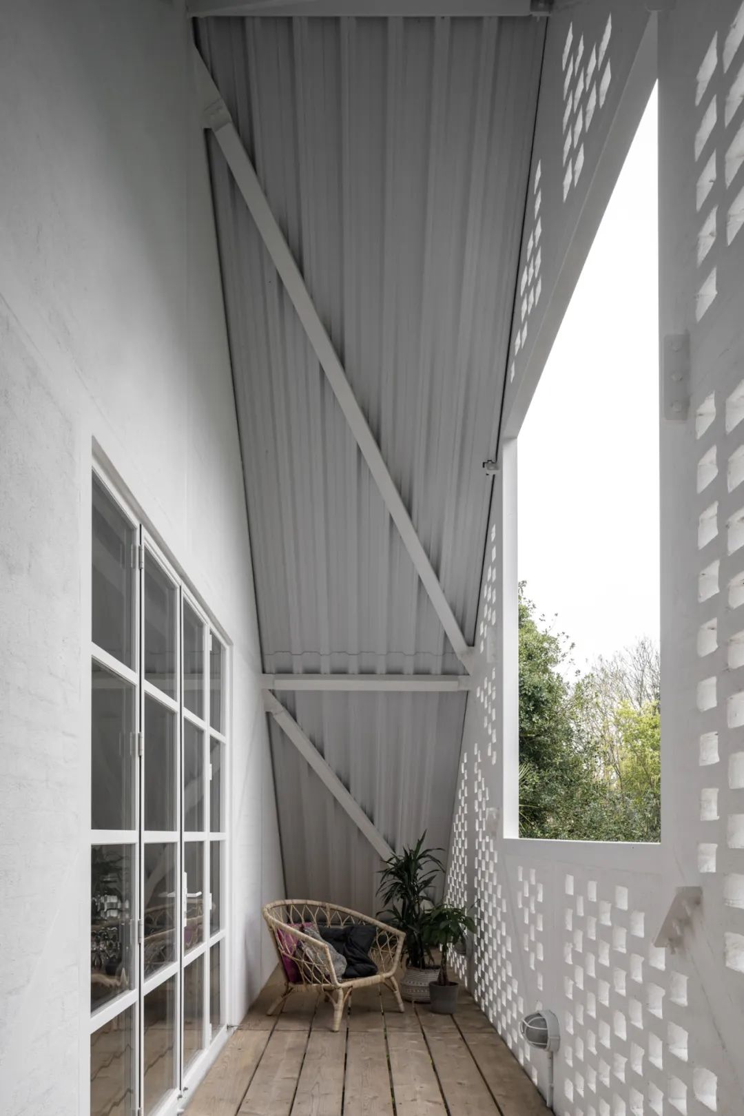 伦敦都铎式极简住宅-8