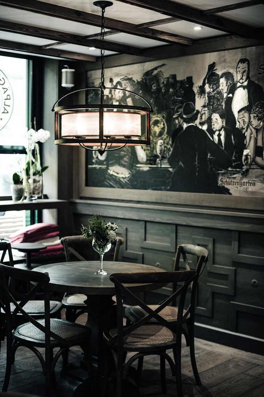 COCC· and coherent 打造瑞士圣加仑老城区温馨酒馆-46