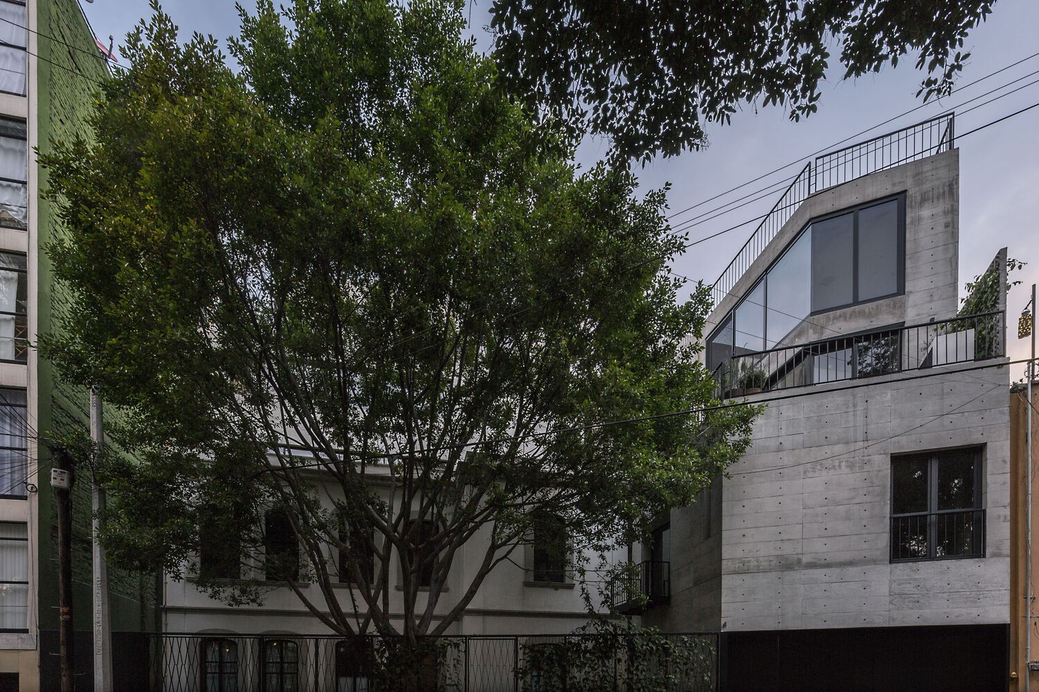 墨西哥莫雷利亚 4 号公寓楼丨Quintanilla Arquitectos-8